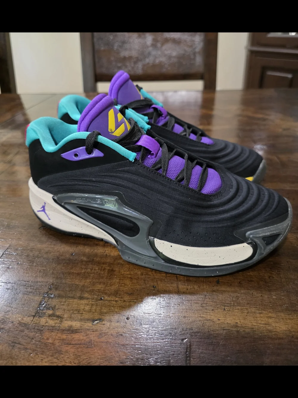 Jordan Luka 3 'Imaginarium' (Black/Hyper Jade/Pink Prime, SKUFQ1284-002 / FQ1285